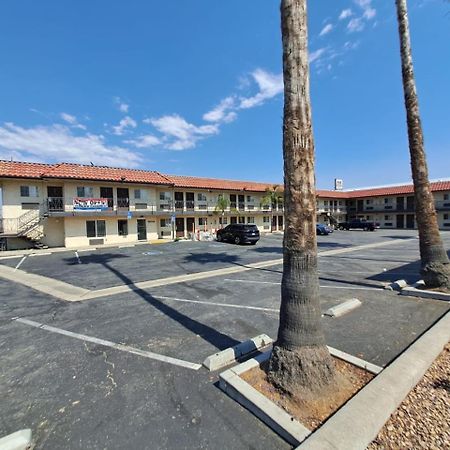 American Inn I10 Rialto And Colton Exteriör bild